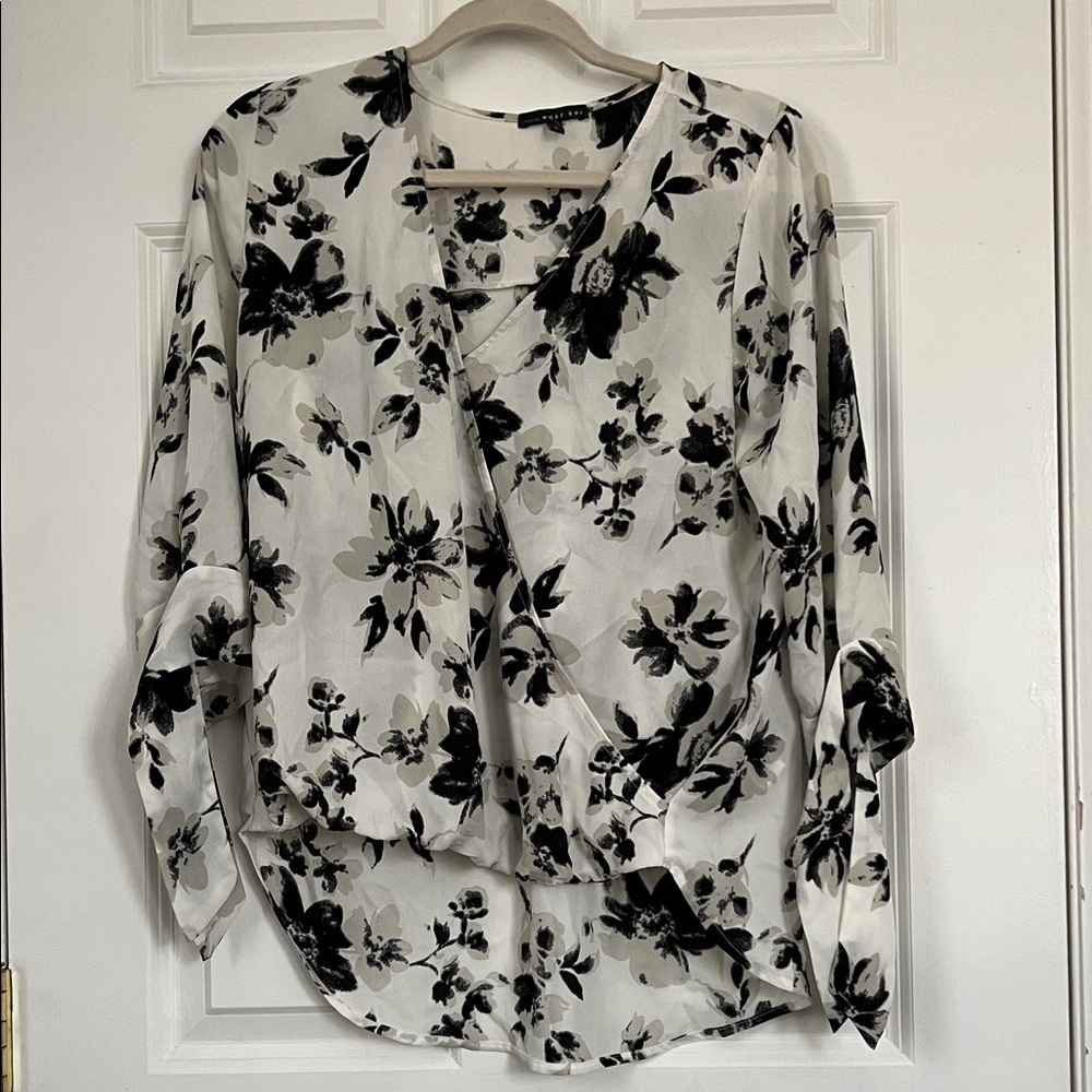 West Kei Black and White Floral Blouse